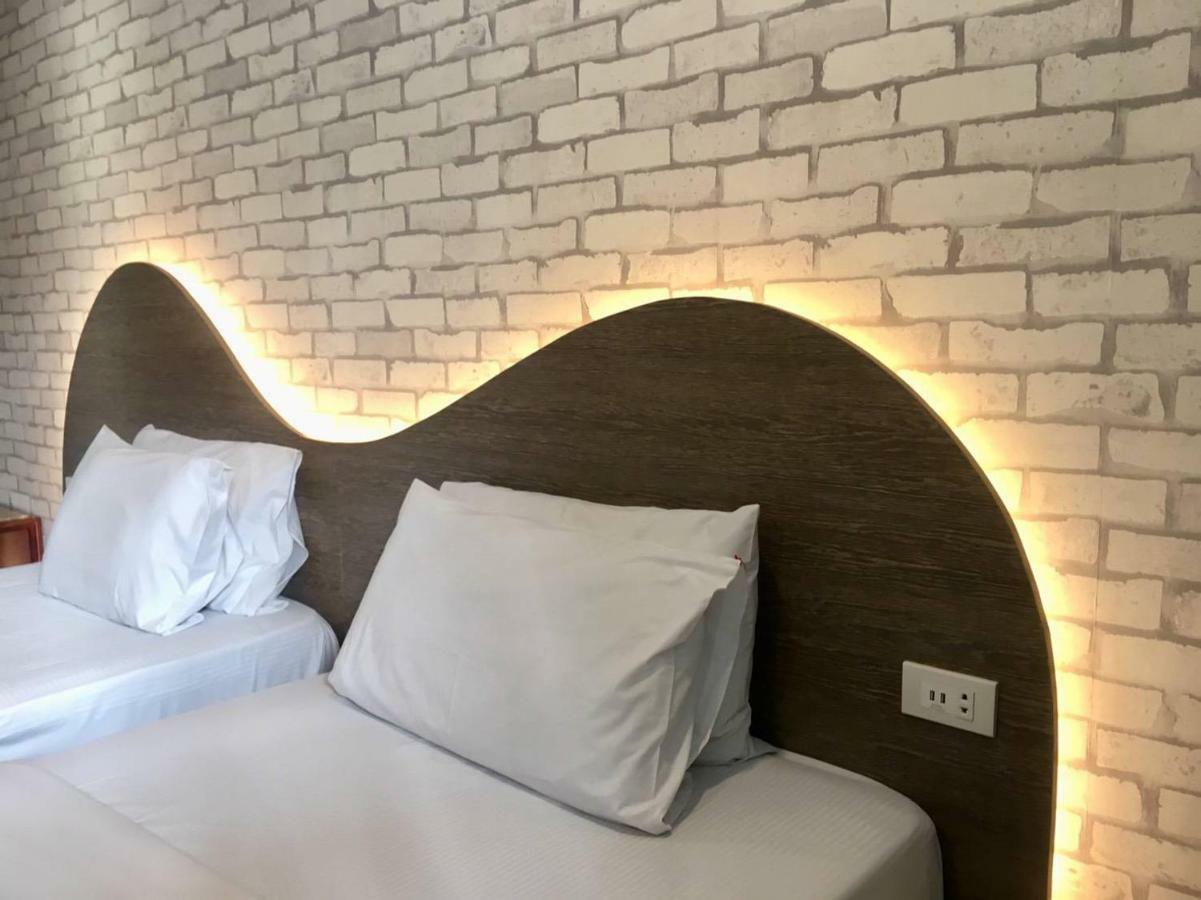 בנגקוק Ton Aor Place Hotel מראה חיצוני תמונה