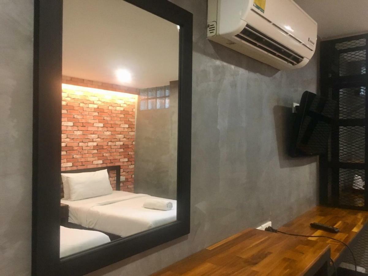 בנגקוק Ton Aor Place Hotel מראה חיצוני תמונה