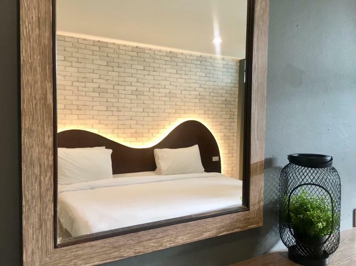 בנגקוק Ton Aor Place Hotel מראה חיצוני תמונה