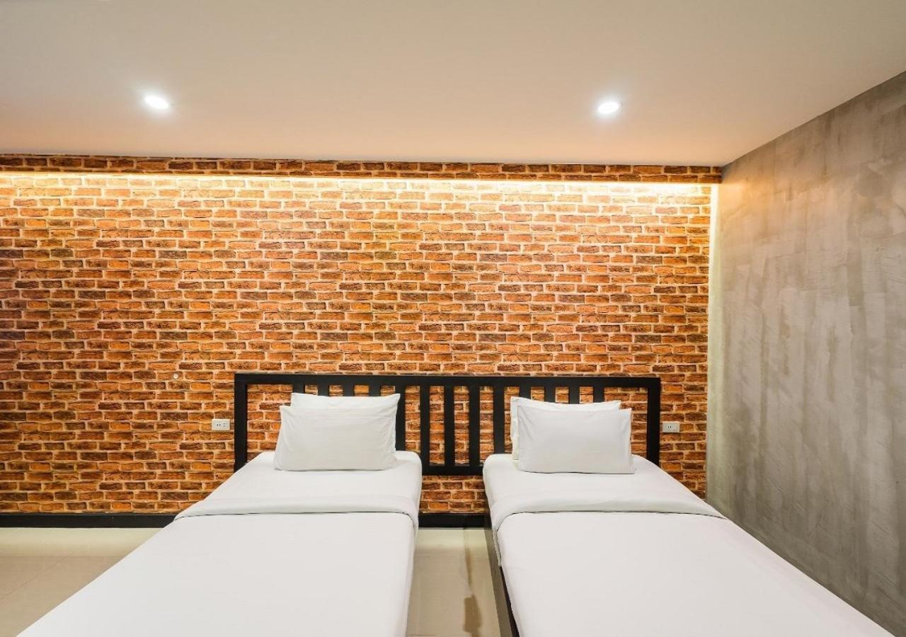 בנגקוק Ton Aor Place Hotel מראה חיצוני תמונה